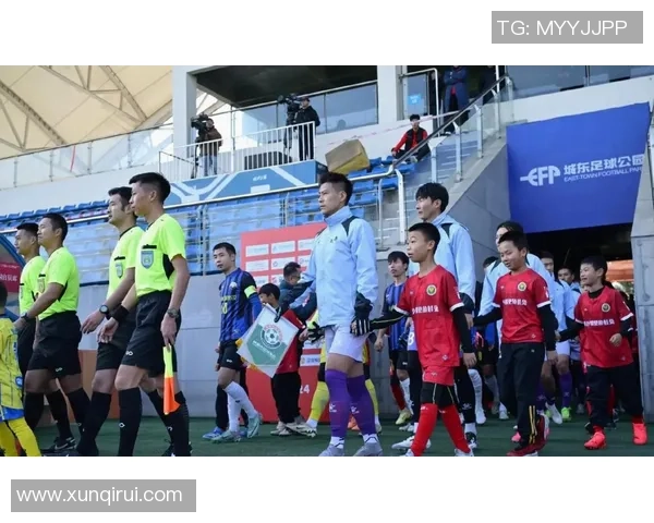 成都网球队实力引发热议球迷对其表现和未来发展展开激烈讨论