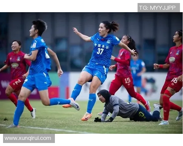 赛后分析:上海足球队与武汉足球队球员个人能力全面对比与评估 赛后分析:上海足球队与武汉足球队球员个人能力全面对比与评估